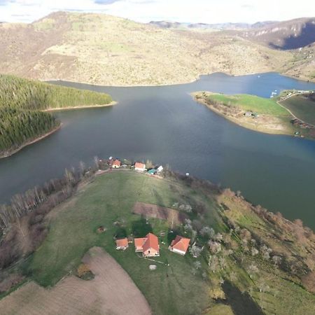 Вилла Uvac Griffon Нова-Варош Экстерьер фото